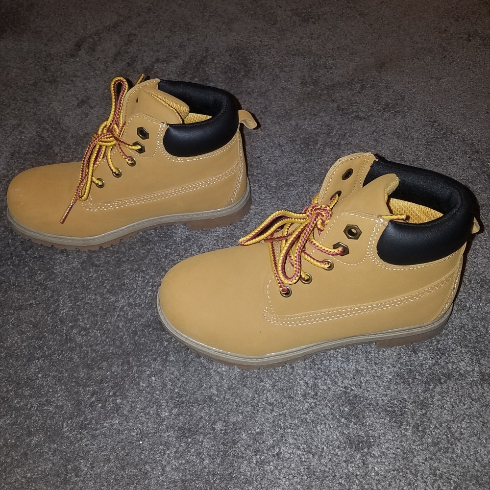Boys Girls Wonder Nation Boots 2.